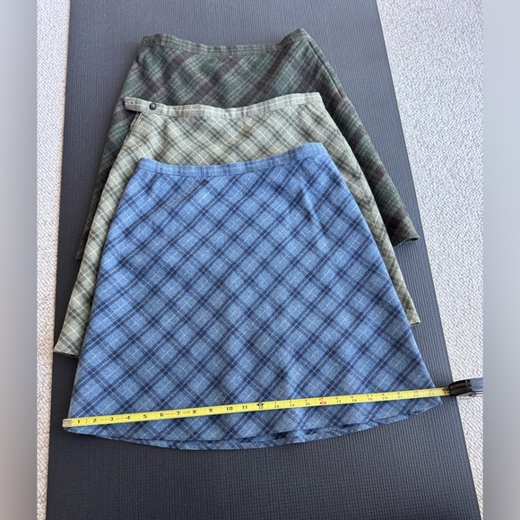 Abercrombie & Fitch A-line skirts, set of three, size 4 - Picture 3 of 13